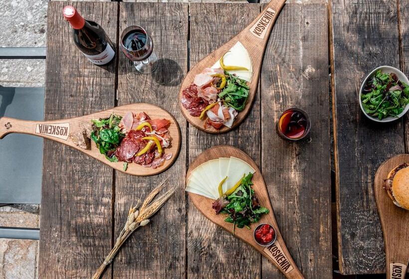 הוסטל Auberge Koskenia