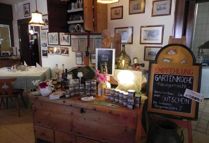 Hostel Gasthof Grüner Baum