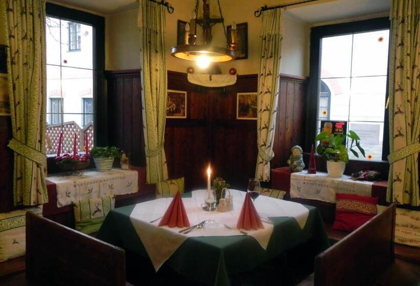 הוסטל Gasthof Grüner Baum