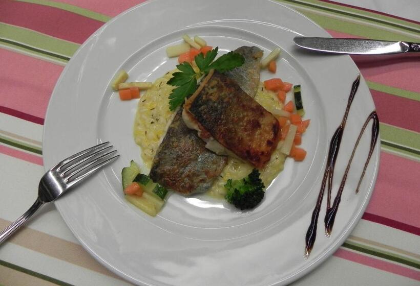 הוסטל Gasthof Grüner Baum