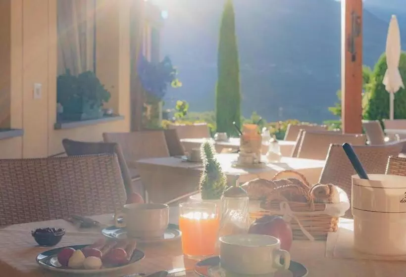 Hotelli B&b Garni Erika