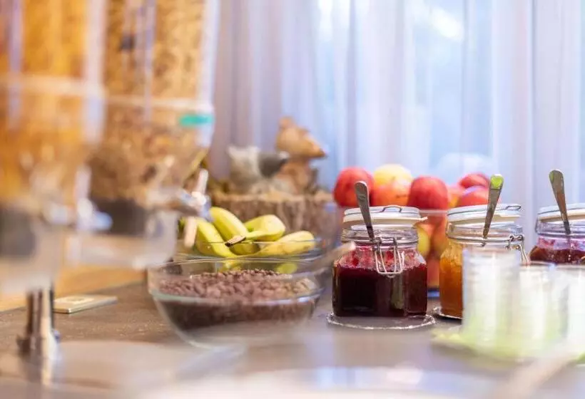 Hotelli B&b Garni Erika