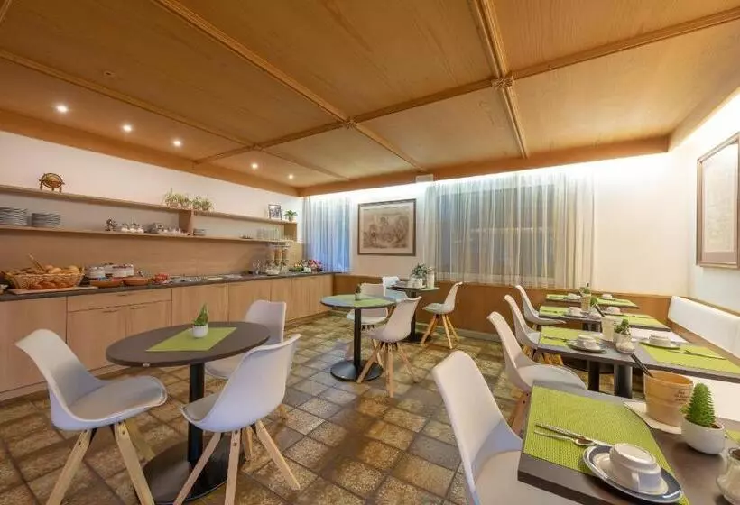 Hotelli B&b Garni Erika