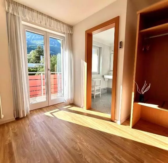 Hotelli B&b Garni Erika