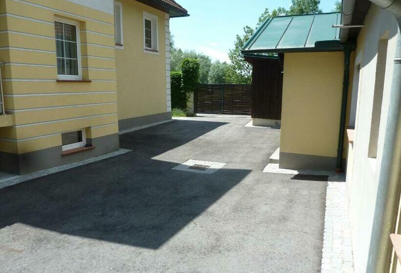 بنسيون Gästehaus Wachau