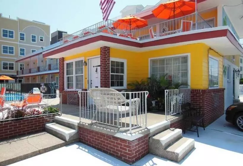 Sea Chest Motel