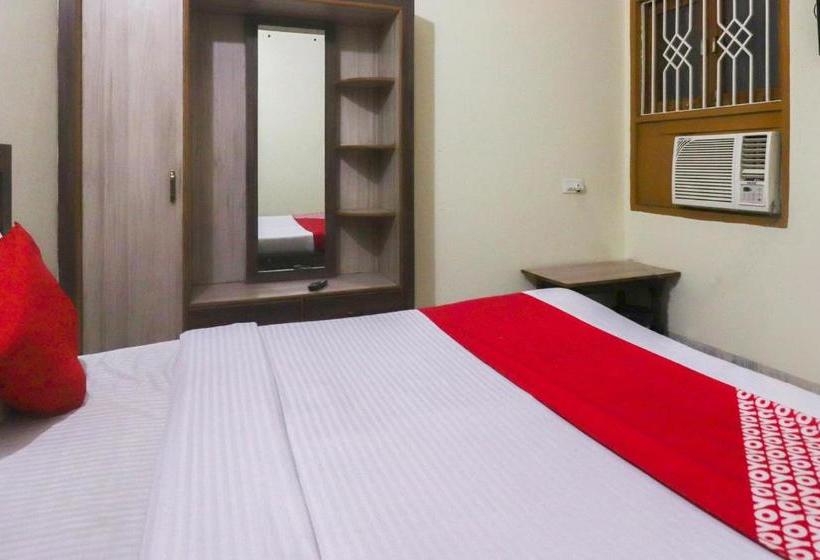 בית מלון כפרי Oyo 67668  Laxmi Palace