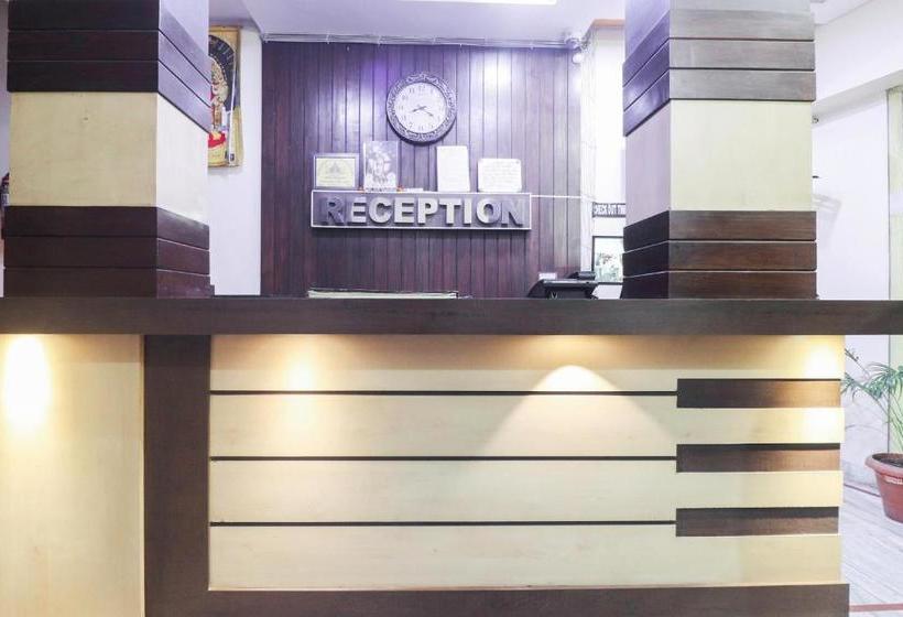 בית מלון כפרי Oyo 67668  Laxmi Palace