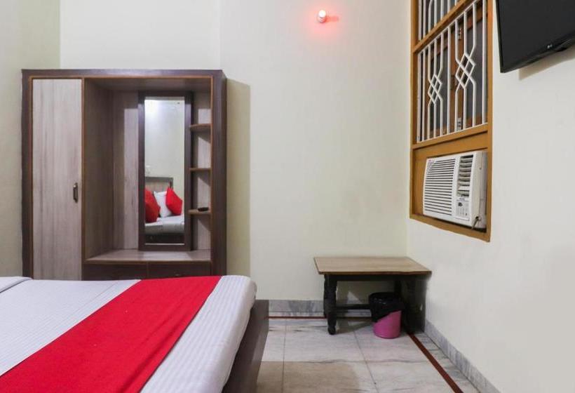 בית מלון כפרי Oyo 67668  Laxmi Palace