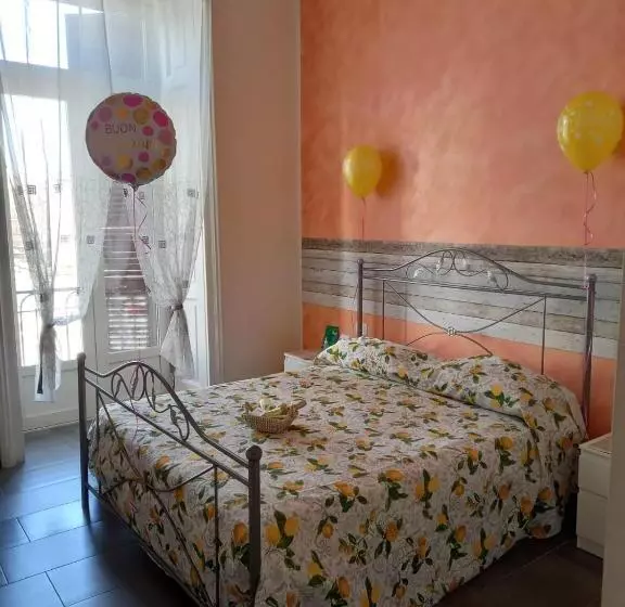 پانسیون Ale Naples Holiday