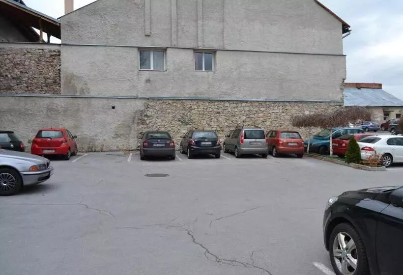 Majatalo Penzión Grand, Self Check In