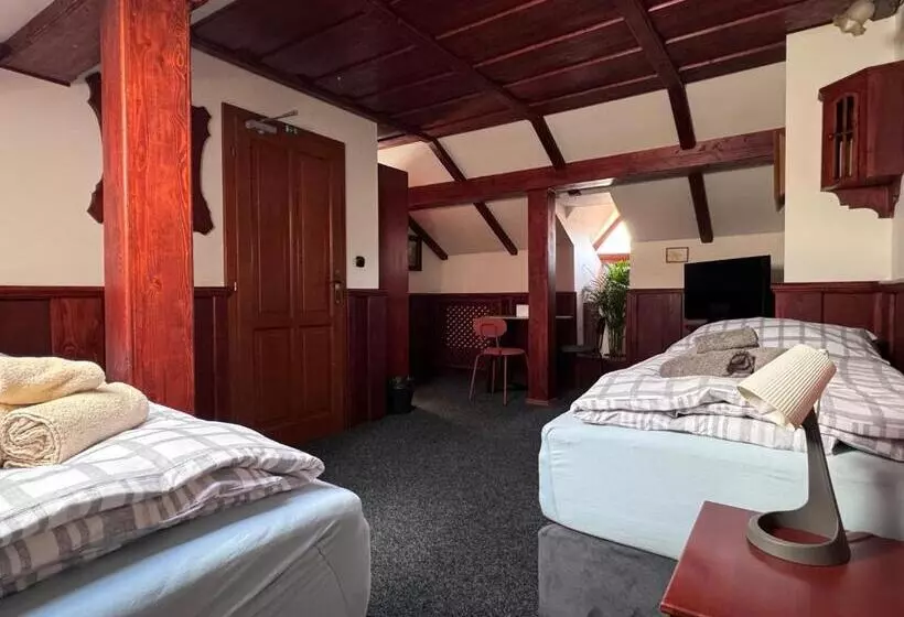 Majatalo Penzión Grand, Self Check In