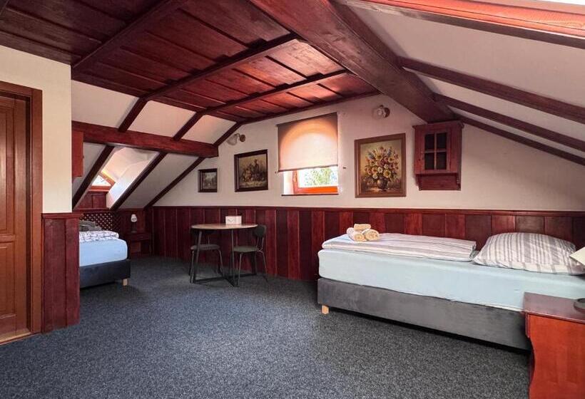 Pensão Penzión Grand, Self Check In