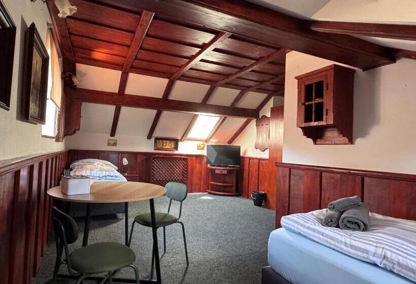 Pensão Penzión Grand, Self Check In