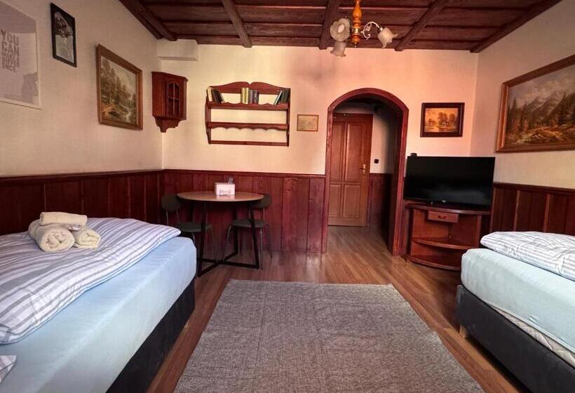 Pensão Penzión Grand, Self Check In