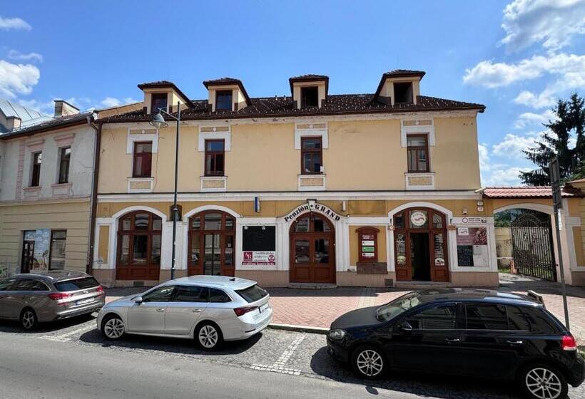 Pensão Penzión Grand, Self Check In