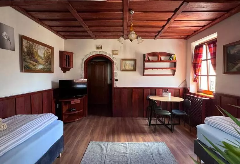 Majatalo Penzión Grand, Self Check In