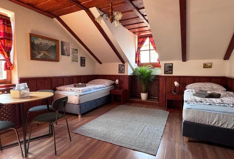 Pensão Penzión Grand, Self Check In