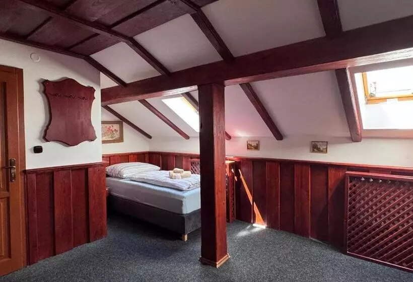 Majatalo Penzión Grand, Self Check In