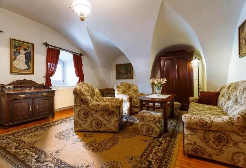 پانسیون Penzion  Restaurant Atrium