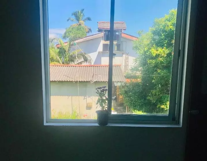 پانسیون Summer House Mirissa