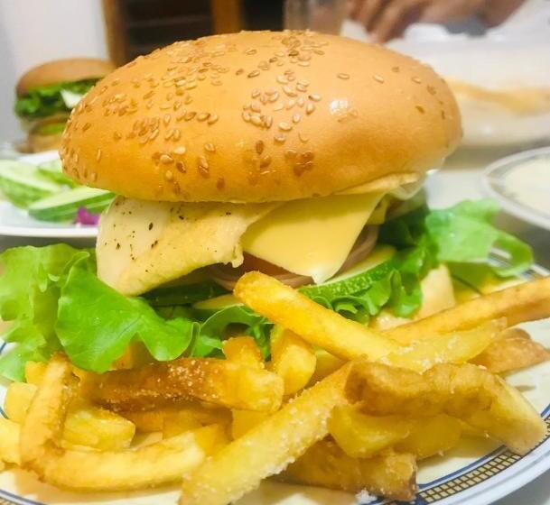 פנסיון Summer House Mirissa