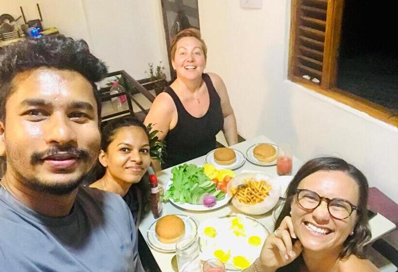 פנסיון Summer House Mirissa