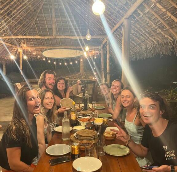 הוסטל Bunk 15 Hiriketiya