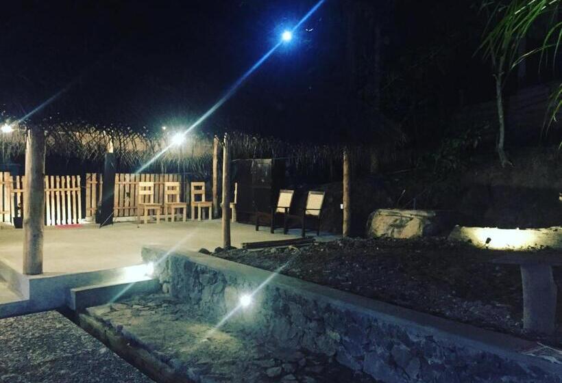 הוסטל Bunk 15 Hiriketiya