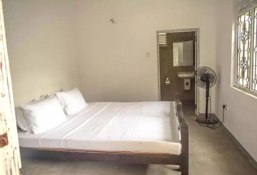 هاستل Bunk 15 Hiriketiya