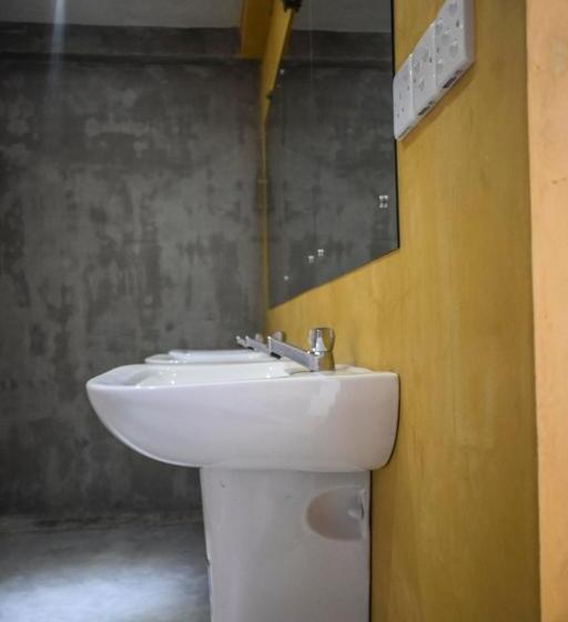 הוסטל Bunk 15 Hiriketiya