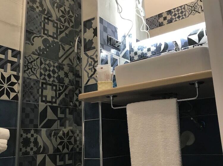 تختخواب و صبحانه Base Napoli Plebiscito