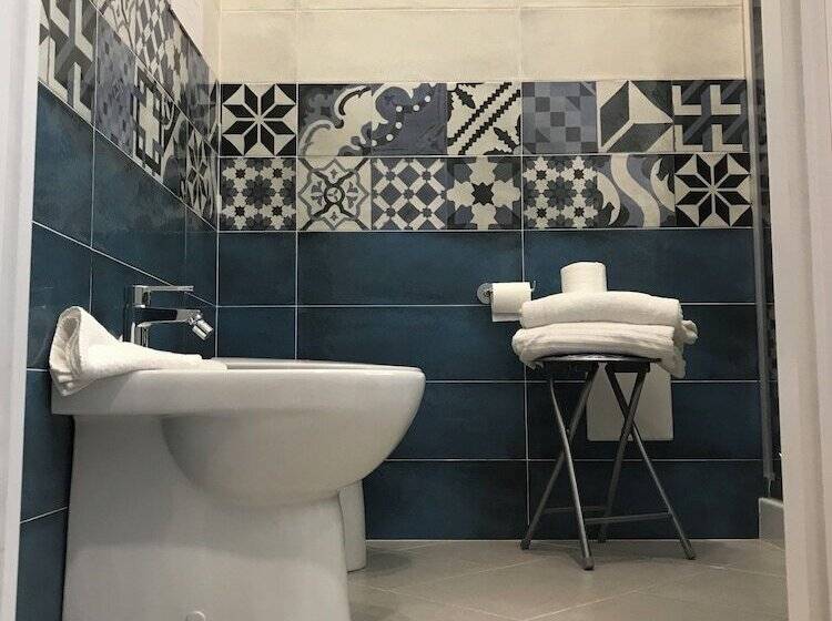 تختخواب و صبحانه Base Napoli Plebiscito