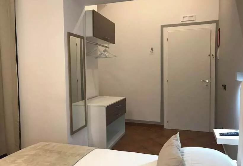 تختخواب و صبحانه Base Napoli Plebiscito