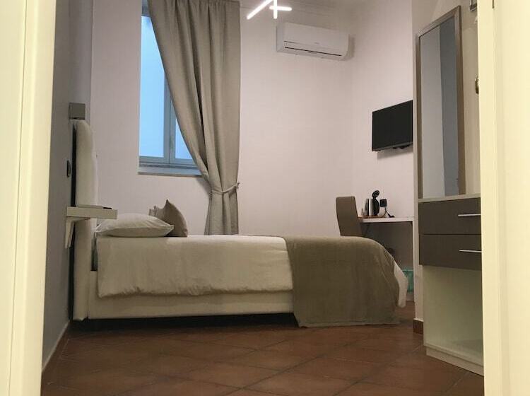 تختخواب و صبحانه Base Napoli Plebiscito