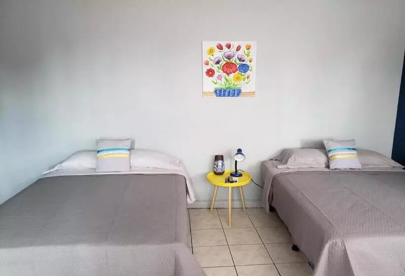 ベッドアンドブレックファースト Hostal Casa Azul