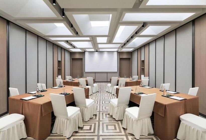 هتل Courtyard By Marriott Hangzhou West