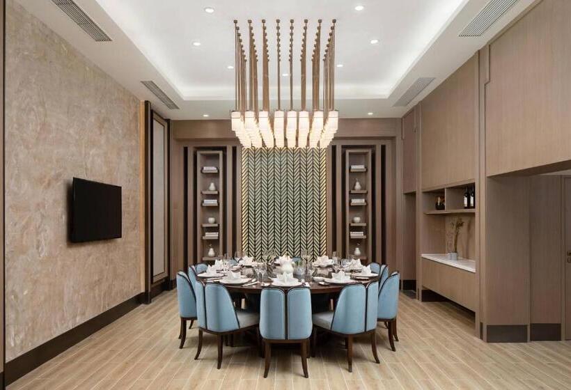 هتل Courtyard By Marriott Hangzhou West