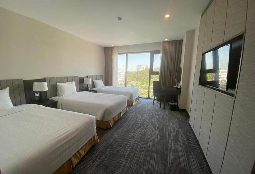 هتل Muong Thanh Grand Bai Chay