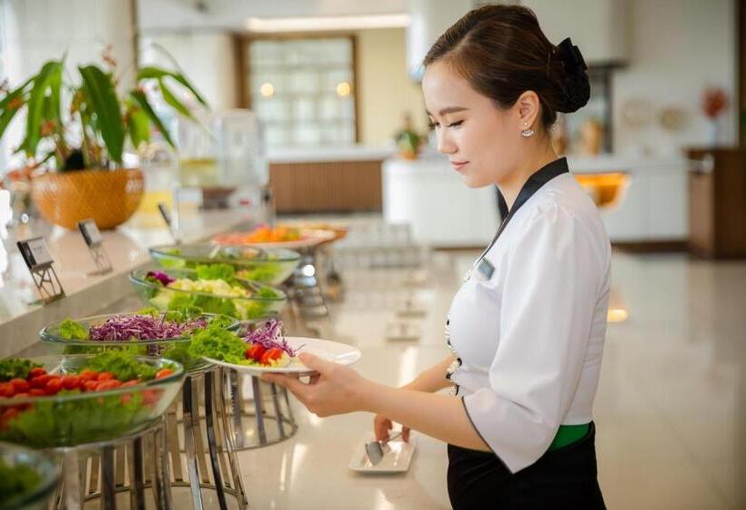 هتل Muong Thanh Grand Bai Chay