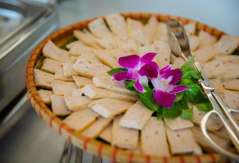 هتل Muong Thanh Grand Bai Chay