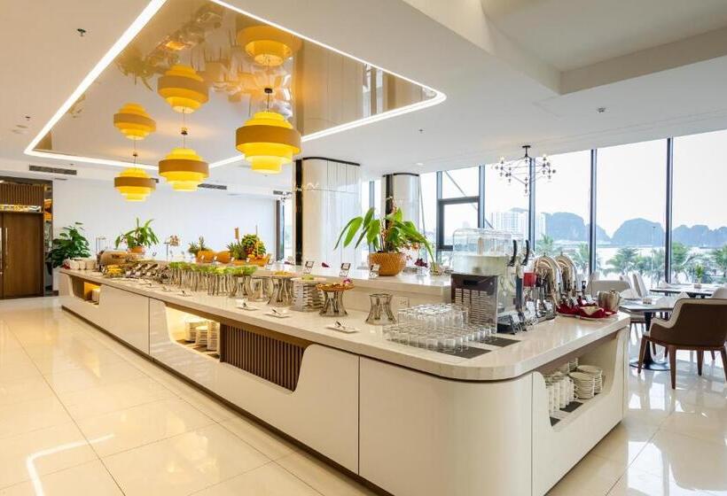 هتل Muong Thanh Grand Bai Chay