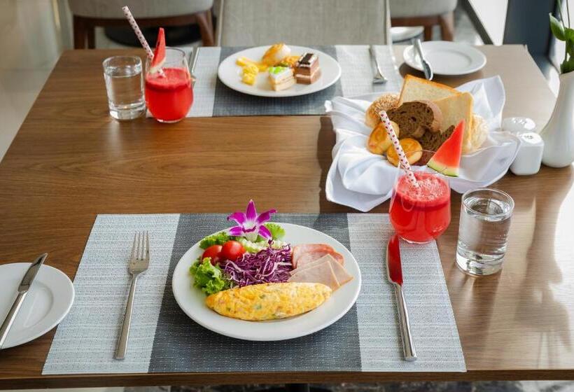 هتل Muong Thanh Grand Bai Chay