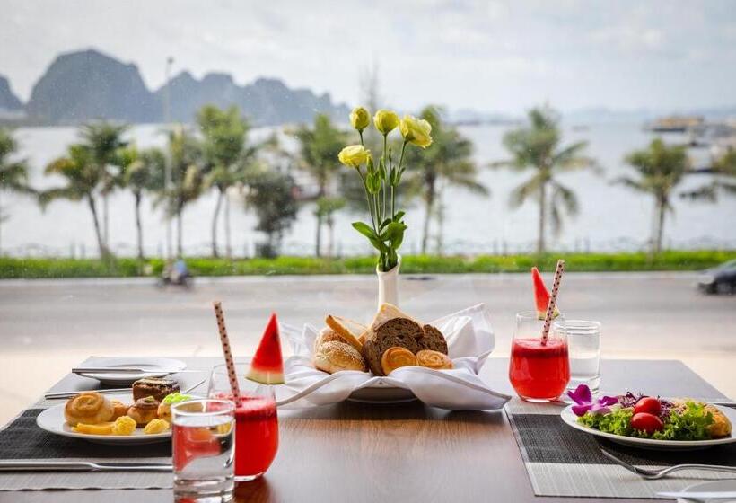 هتل Muong Thanh Grand Bai Chay