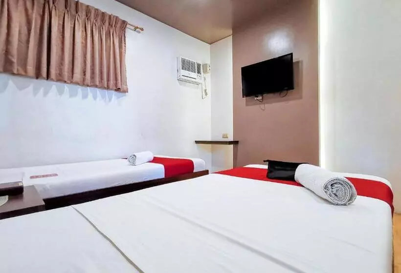 Hotelli Reddoorz Plus Near Robinsons Place Gensan