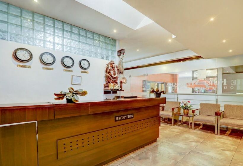 Отель Treebo Trend Fort Mercara