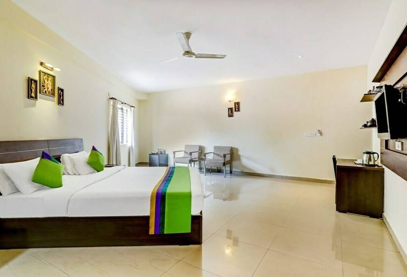 Отель Treebo Trend Fort Mercara