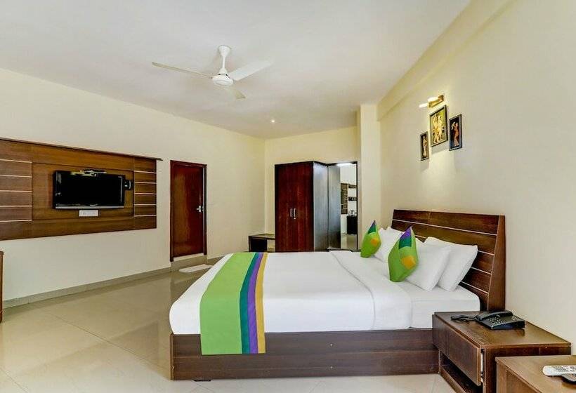 Отель Treebo Trend Fort Mercara