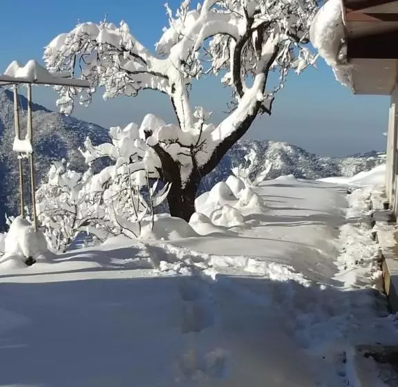 Kings Paradise Resort Kanatal