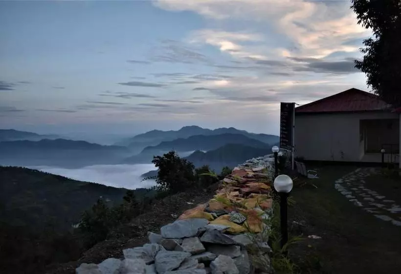 Kings Paradise Resort Kanatal